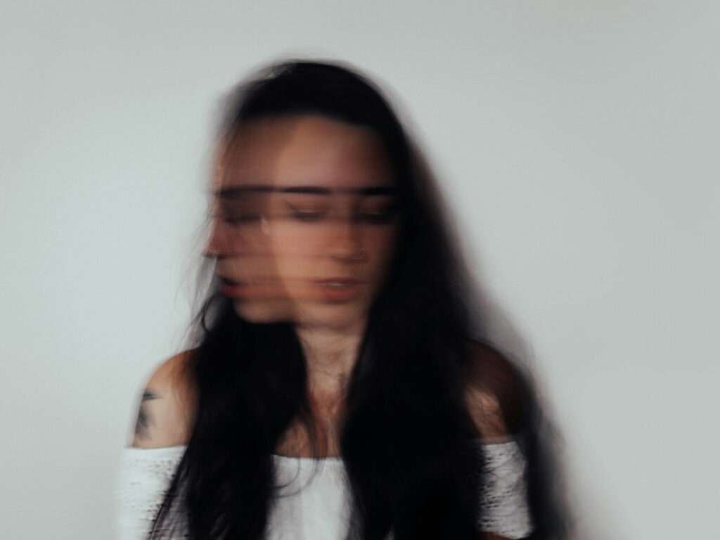 a stylized picture of a woman to symbolize an anxiety attack