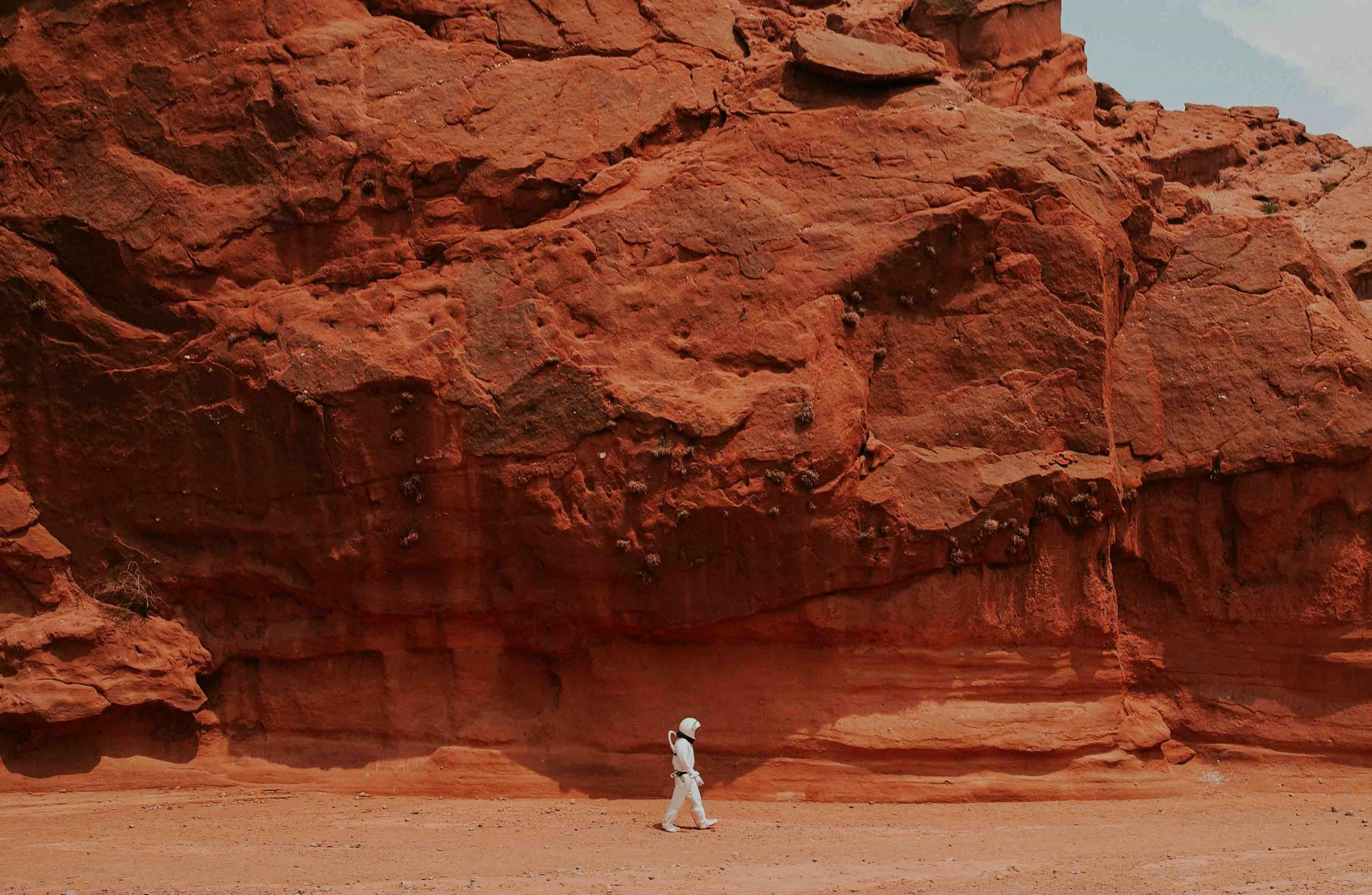 5 Reasons Fantasizing About Life on Mars is a Waste of Time